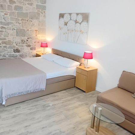 Apartment Andela Kastela Luaran gambar