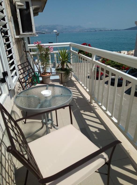 Apartment Andela Kastela Luaran gambar