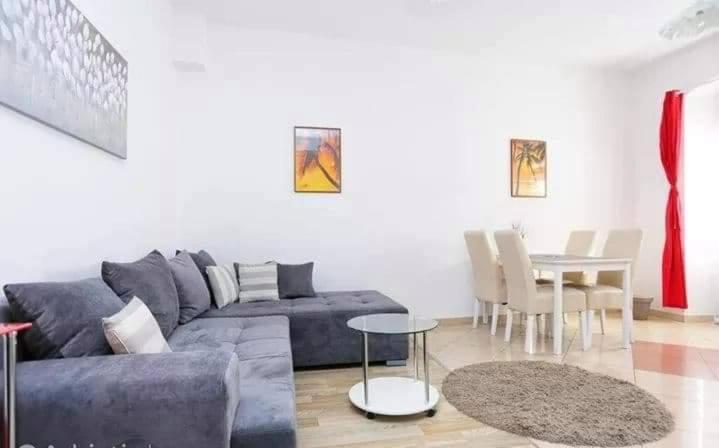 Apartment Andela Kastela Luaran gambar