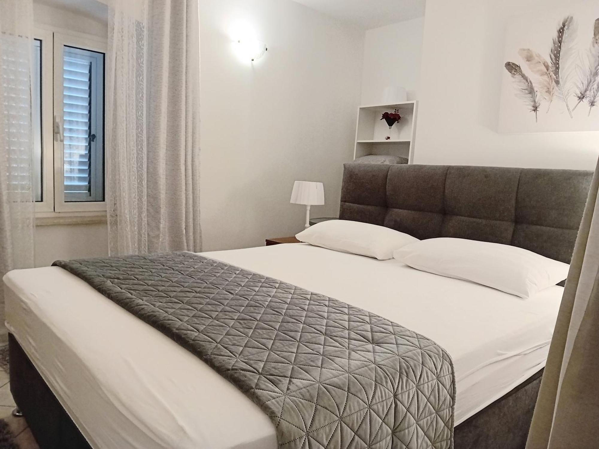 Apartment Andela Kastela Luaran gambar