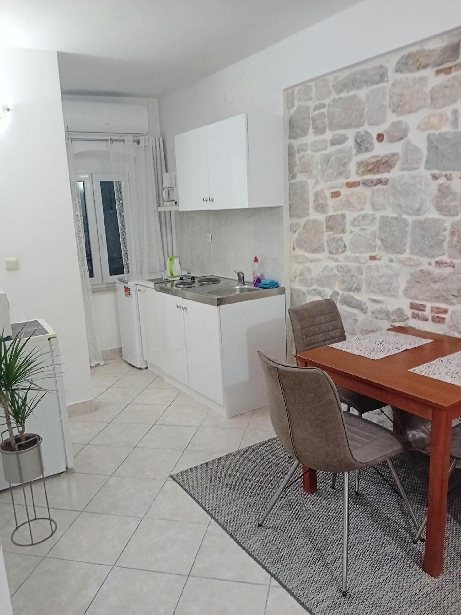 Apartment Andela Kastela Luaran gambar