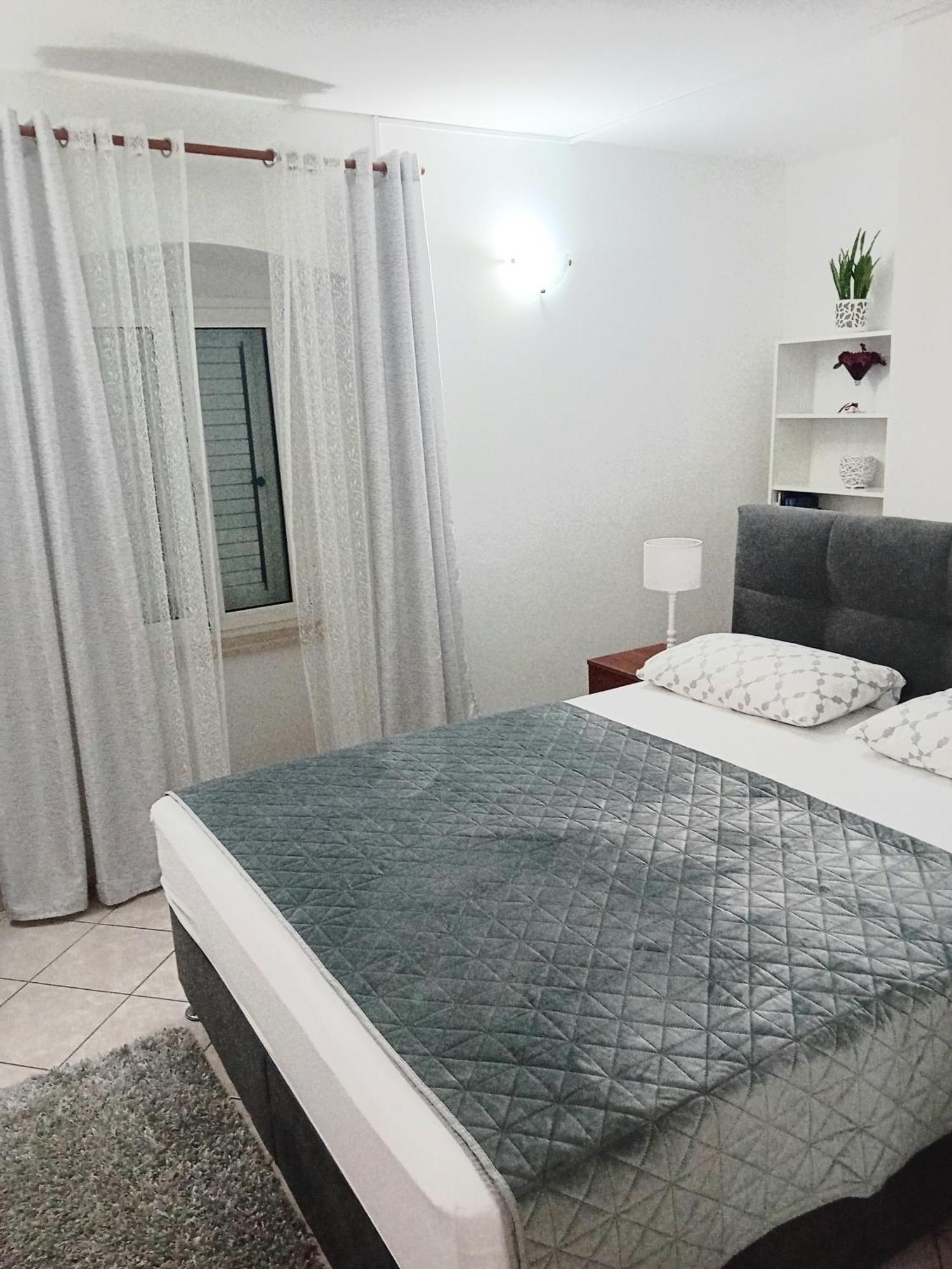 Apartment Andela Kastela Luaran gambar